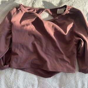 Cropped long sleeve workout top lazuli label